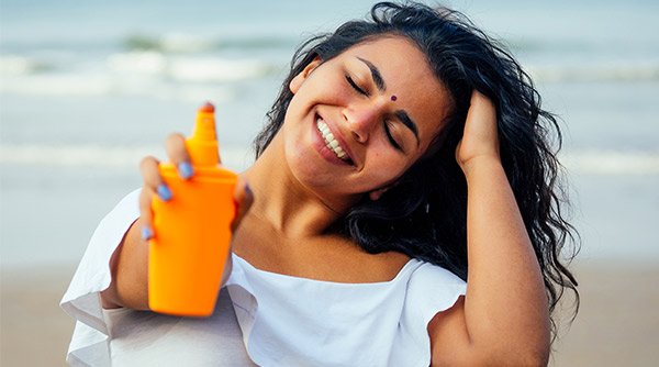 Hairstyles For Frizzy Hair - Garnier India Hairstyles For Frizzy Hair - Garnier India