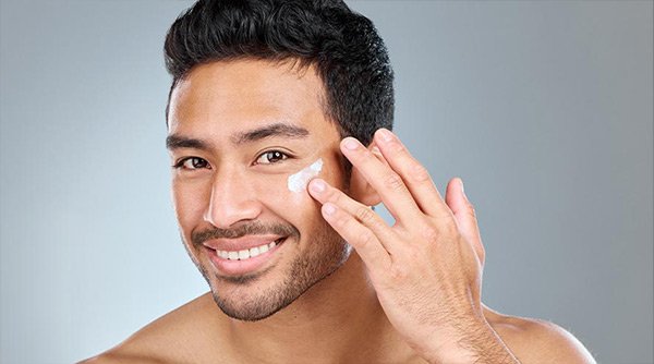 7 Effective Skincare ingredients for dry skin for men