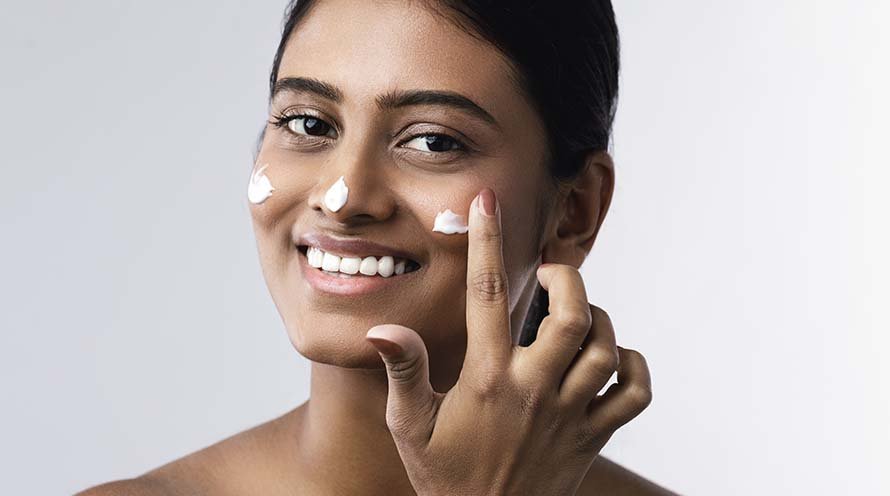 3 Ways to Keep Your Skin Hydrated During Winters