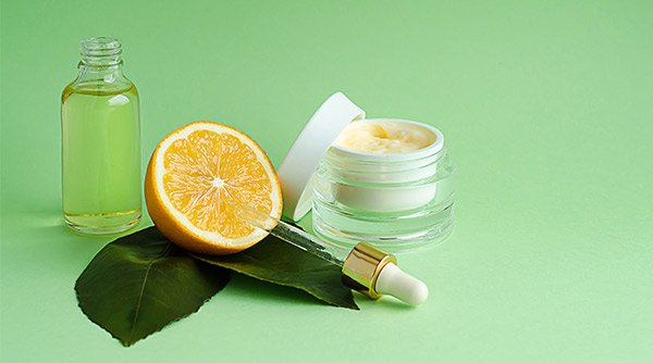 6 Reasons Why Use Vitamin C Serum in the Morning