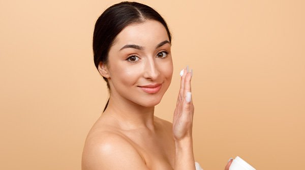 7 Tips For Sensitive Skin In Summer