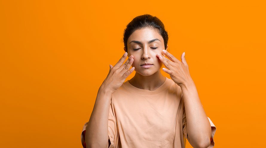 International Yoga Day: 3 face exercises and their benefits!