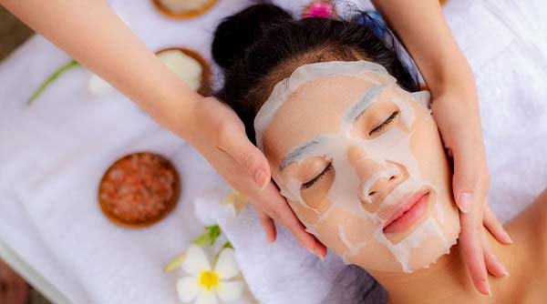 Use of hyaluronic acid in skincare routine