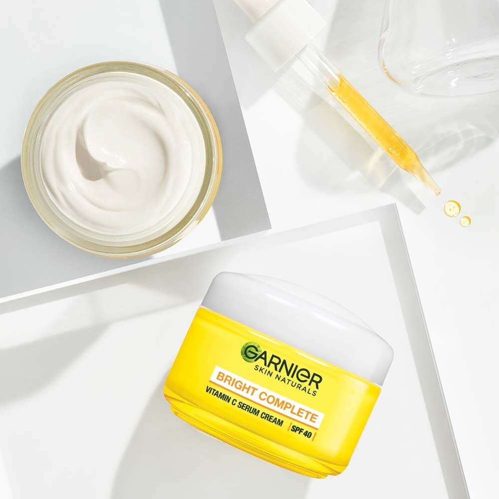 Garnier Vit C Serum Cream Protects the SKin from Sun Damage